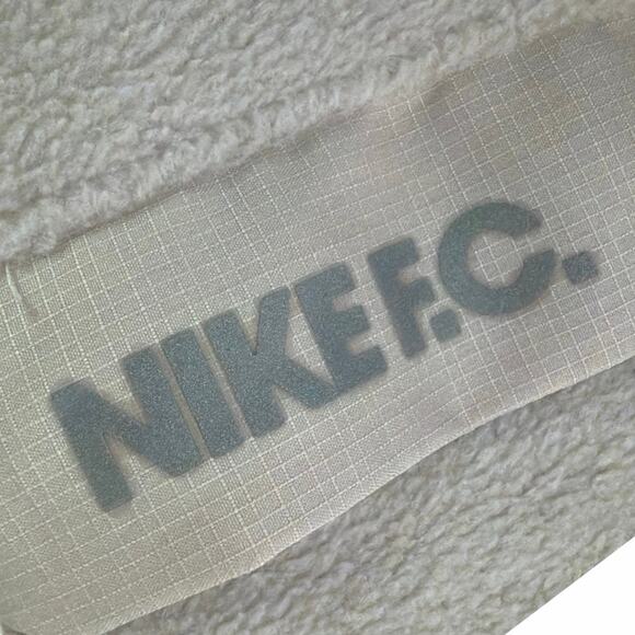 Nike warm soft sweat size L new without tags mint condition - Picture 2 of 12